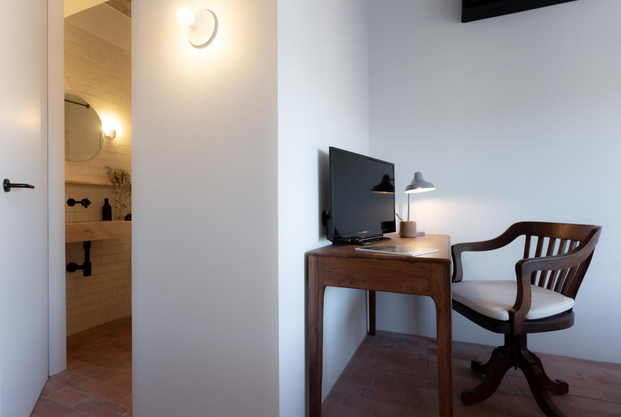 Columbano - Boutique Ensuites, Cokitchen & Parking Pensión *